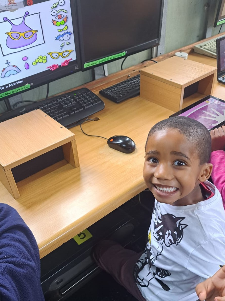 Kids Corner – Kids Computers on Wheels